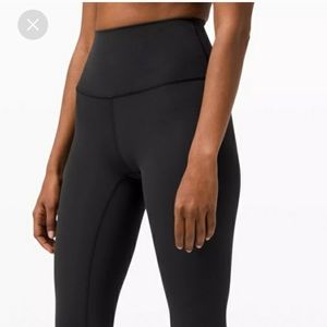 Lululemon high rise Wunder Under 28 inch leggings